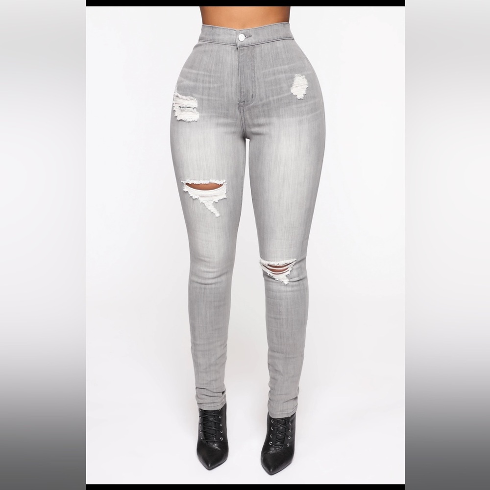 Distressed Skinny Jeans